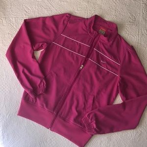 💕 Pink Nike Athletic Jacket With Pleated Sleeves!